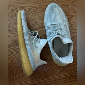 Yeezy boost 350 cloud white